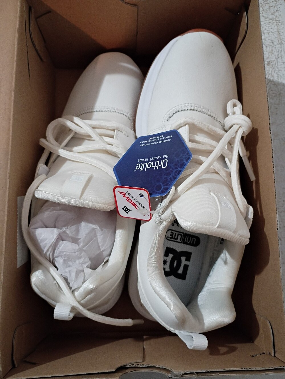 DC Hearhrow White Skate Sneakers with Ortholite Insole